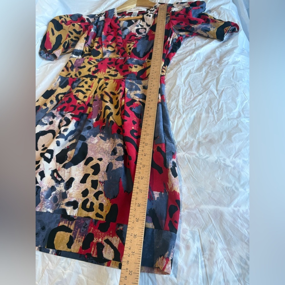 Diane Von Furstenberg silk Sabine dress size 4 pockets colourful animal print - Picture 6 of 10